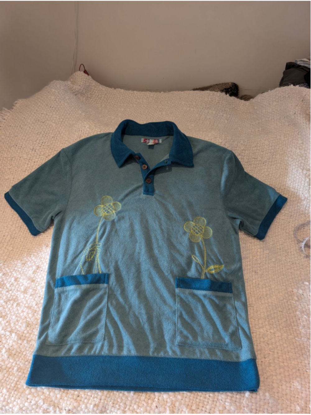 Women's Urban Outfitters Polo Shirt Size M Blue Yellow Floral Embroidered